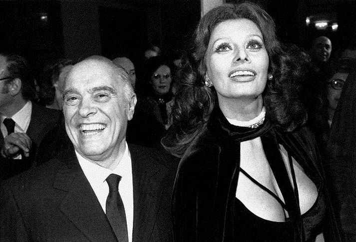 Ponti og eiginkona hans Sophia Loren árið 1976.