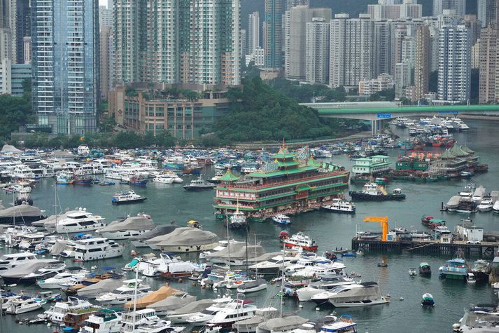 Veitingastaðurinn frægi var staðsettur við Hong Kong höfn.