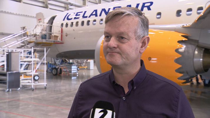 Haukur Reynisson, flugrekstrarstjóri Icelandair, segir Breta varpa frá sér ábyrgðinni á árekstri á Heathrow-flugvelli yfir á Icelandair. Þeir sem beri raunverulega ábyrgð á slysinu séu stjórnendur Heathrow-flugvallar vegna óskýrra verkferla og samskiptaleysis starfsmanna á jörðu niðri.