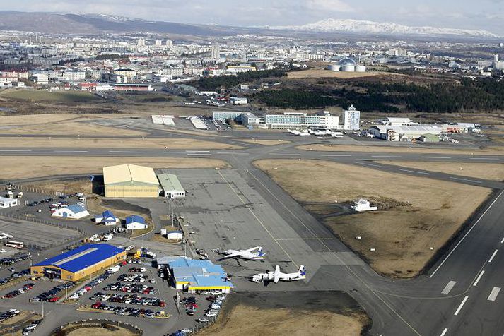 Borgarráð hefur skorað á flugmálayfirvöld og utanríkisráðuneyti að stöðva umferð herflugvéla um Reykjavíkurflugvöll.
Fréttablaðið/Pjetur