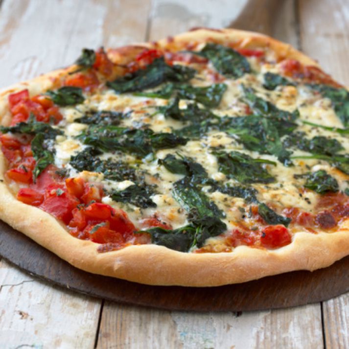 Eiginmaðurinn hafði engan áhuga á grænum pizzum.