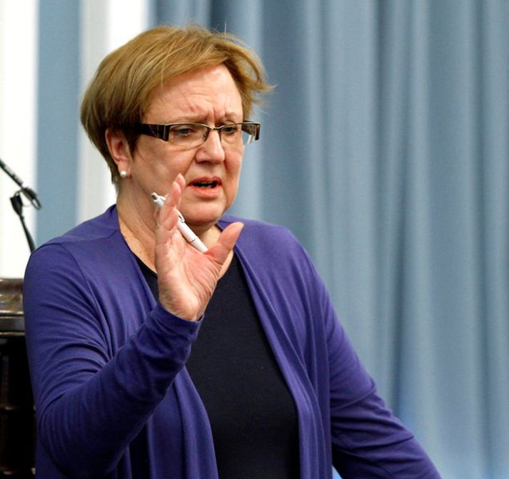 "Nú hefur rannsókn staðið yfir hátt í fjóra mánuði. Er óeðlilegt að velta fyrir sér hvenær þessari rannsókn muni ljúka?“