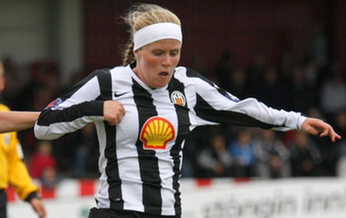 Katrín Ómarsdóttir skorað tvö mörk fyrir KR í kvöld.
