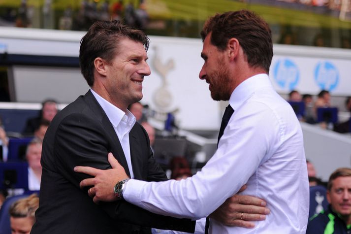 Laudrup og Portúgalinn Andre Villas-Boas, fyrrverandi stjóri Tottenham. Báðir hafa þurft að taka pokann sinn í vetur.