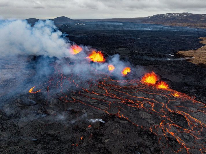 Gasmengun mun líklega berast yfir Grindavík og Bláa lónið næstu daga.