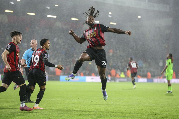 Antoine Semenyo skoraði tvö mörk og lagði upp eitt gegn Fulham.