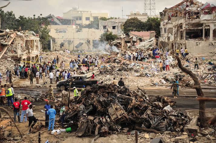 Eyðileggingin og manntjónið er gríðarlegt í Mogadishu.