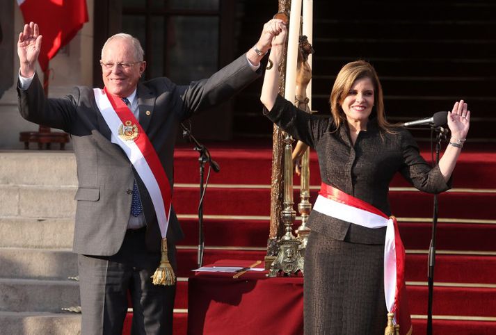 Pedro Pablo Kuczynski, forseti Perú, og Mercedes Aráoz, nýr forsætisráðherra landsins.