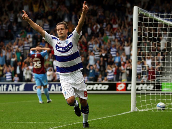 Heiðar Helguson fagnar einu marka sinna í vetur.