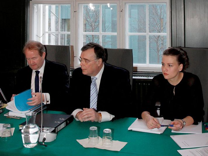 Andri Árnason hæstaréttarlögmaður, Geir Haarde og Hólmfríður B. Sigurðardóttir héraðsdómslögmaður.