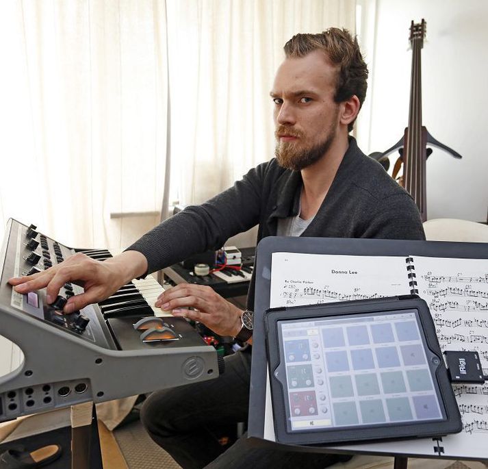 ,,Ég hef tekið eftir því hvernig spjaldtölvan hvetur krakka til tónlistarsköpunar,“ segir Vignir Rafn Hilmarsson, bassaleikari og tónlistarkennari.