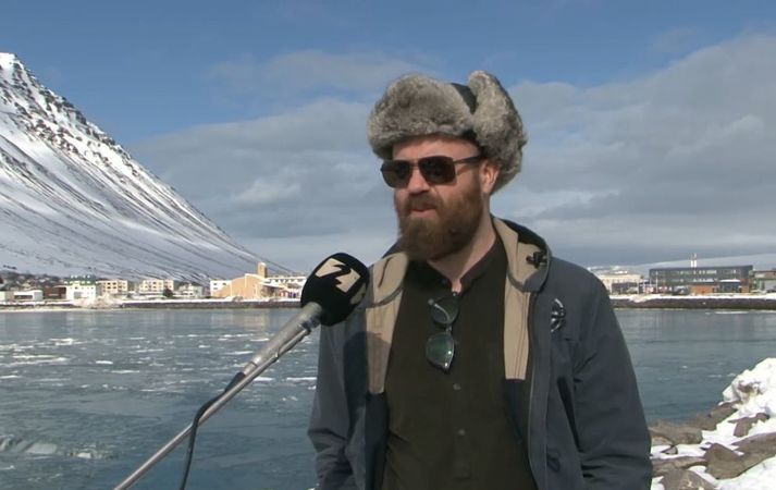 Mugison ætlar að koma fram víðsvegar um landið í sumar en hvenær og hvar liggur ekki fyrir.