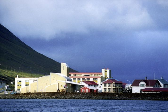 Á Ísafirði.