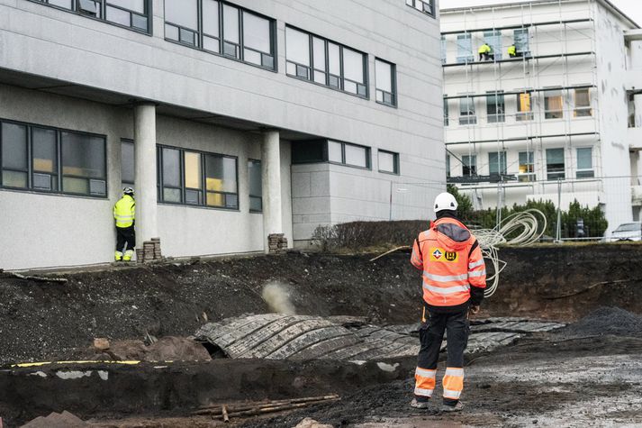 Sprengja þarf á lóð Landspítalans við hlið Barnaspítala Hringsins og hefur það gengið vel. 