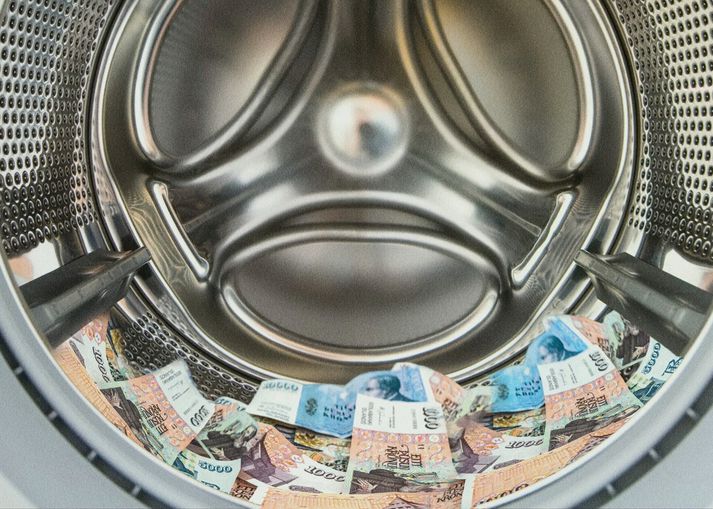 Áætlað er að heildarumfang peningaþvættis nemi 2–5 prósentum af vergri landsframleiðslu á heimsvísu, sem jafngildir um 90–230 milljörðum króna á Íslandi árið 2024.