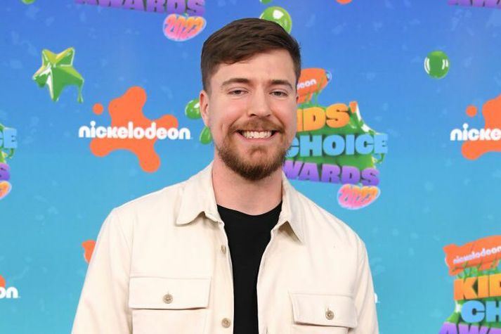 MrBeast, eða Jimmy Donaldson, er sagður ríkasta og þekktasta Youtube-stjarna heims, en áskrifendur hans eru meira en 306 milljón talsins. 