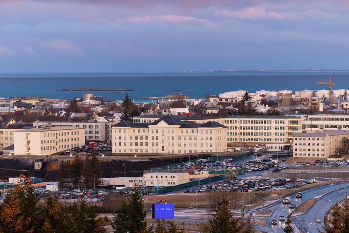 Alls sóttu fjórtán um stöðu embættis forstjóra Landspítala þegar staðan var auglýst laus til umsóknar í haust.