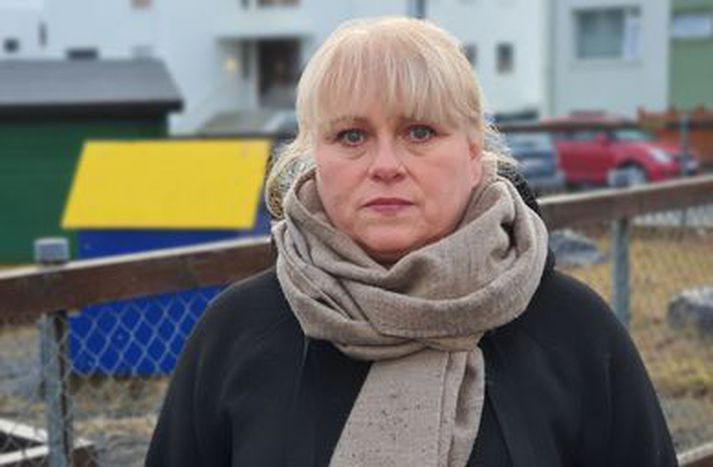 Sigþrúður Erla Arnardóttir, framkvæmdastjóri á velferðarsviði Reykjavíkurborgar, harmar fréttaflutning um að heimilislaus maður hafi verið látinn sofa úti í kuldanum eftir að hafa verið vísað úr gistiskýli á vegum borgarinnar. Sú sé ekki raunin.