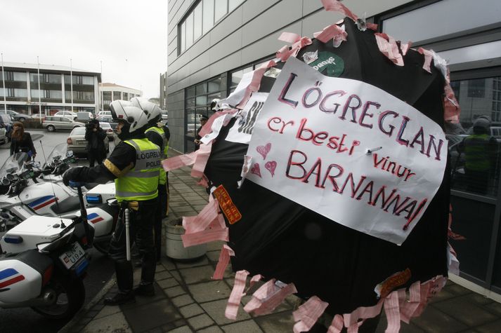 Undirmönnun lögregluembættanna í landinu er ein aðalskýringin á því af hverju opinber stjórnsýsla leiðir slysatölfræði Vinnueftirlitsins.