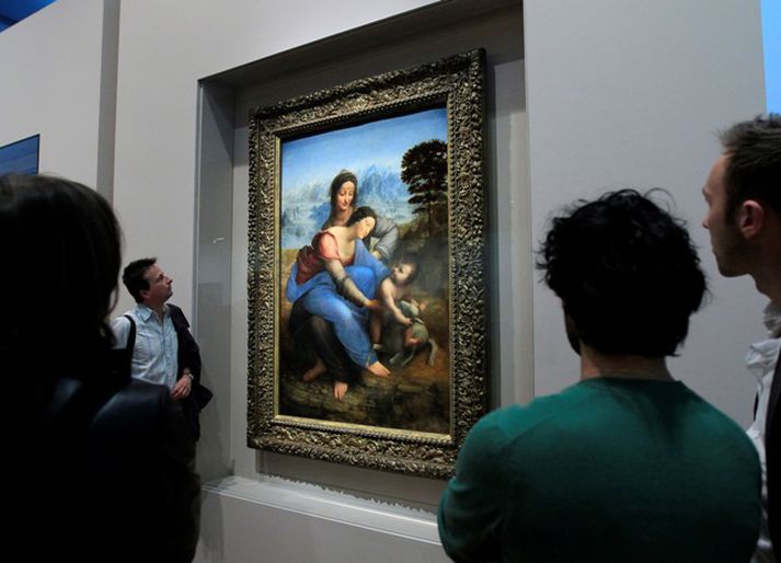 Málverkið var opinberað á Louvre safninu í París í dag.
