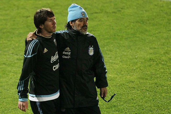 Snillingarnir Messi og Maradona, tveir af bestu leikmönnum allra tíma.