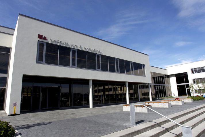 Háskólinn á Akureyri. f