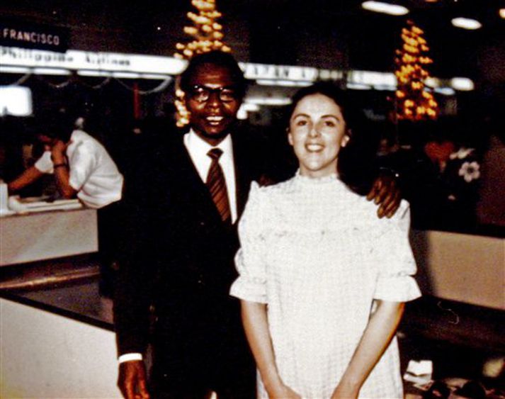 Barack Obama eldri og Stanley Ann Dunham, móðir forsetans á Hawaii.