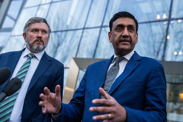 Þingmennirnir Thomas Massie og Ro Khanna eiga stóran þátt í því að meiri upplýsingar varðandi Epstein eru að koma upp úr kafinu.