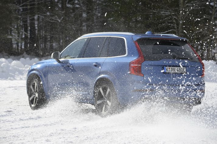 Volvo XC90, en Volvo bílar frá Brimborg seldust í óvenju miklu magni í janúar.