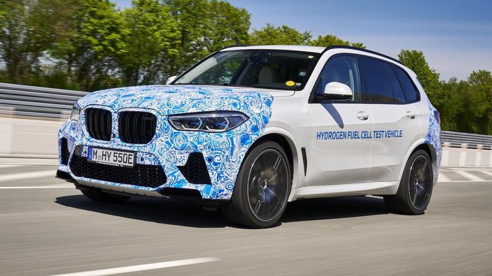 BMW X5 - vetnishlaðinn