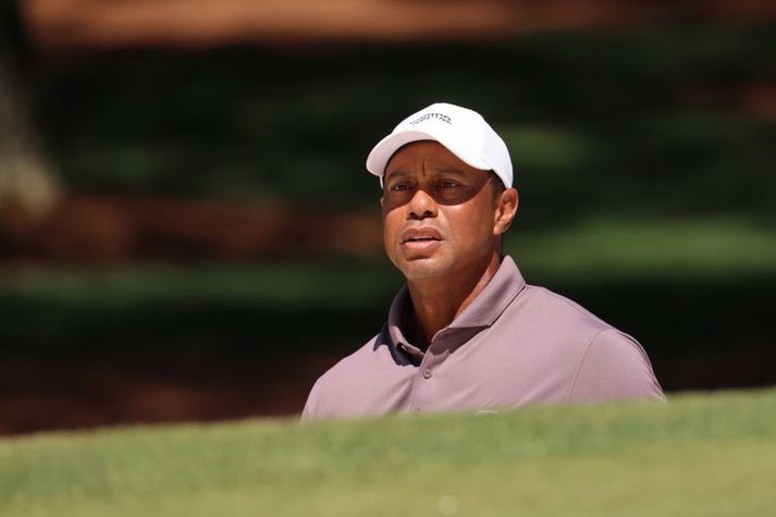 Tiger Woods er með augun á boltanum