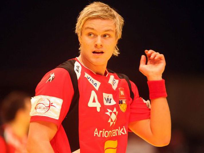 Aron Pálmarsson í leiknum á móti Frökkum í gær.