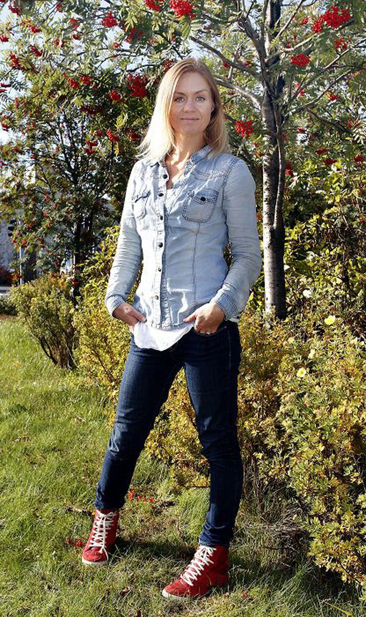 Nína Dögg Filippusdóttir leikkona hefur nóg að gera. Hún leikur annað tveggja hlutverka í Á sama tíma að ári, semur handrit að sjónvarpsþáttaseríu, mun leika í Bastörðum og sinnir börnum, svo örfátt sé nefnt. En hana langar ekkert að meika það í Hollywood. Drævið er hér.