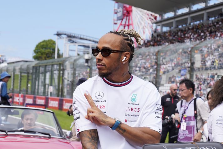 Lewis Hamilton fyrir Japans kappaksturinn í gær