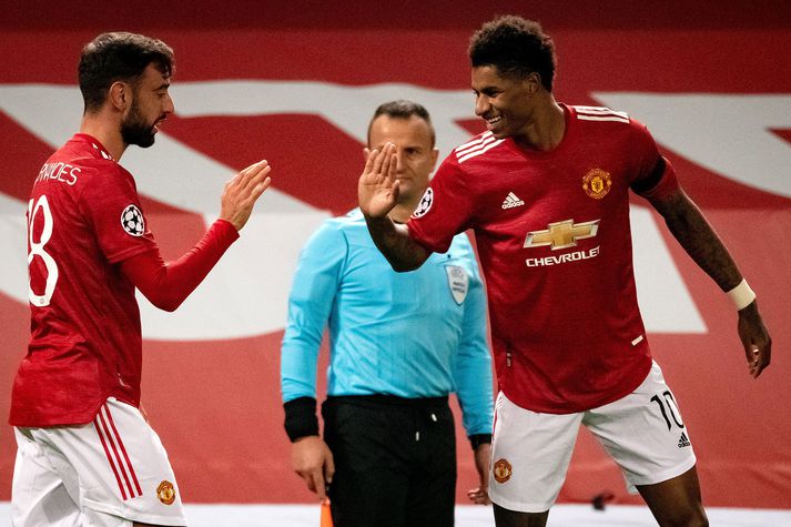 Bruno Fernandes og Marcus Rashford fagna.