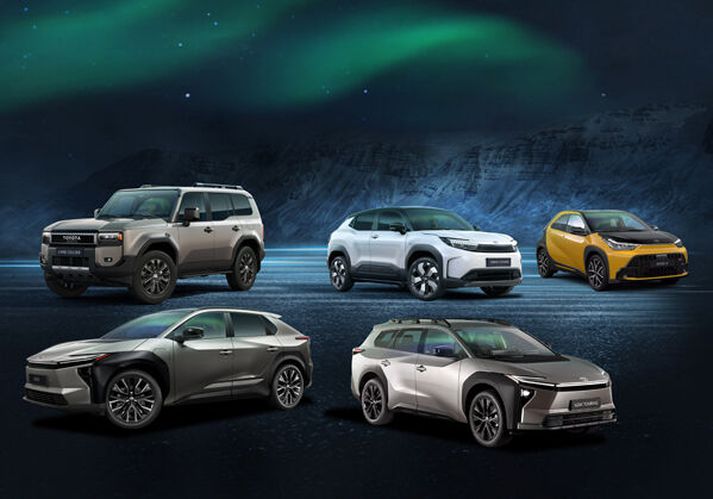 Fimm nýir bílar verða sýndir á laugardaginn hjá söluaðilum Toyota í Kauptúni, Reykjanesbæ, á Akureyri og Selfossi.