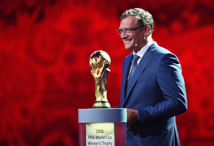 Enn eitt spillingarmálið er komið upp hjá FIFA og nú hefur Jerome Valcke verið rekinn.