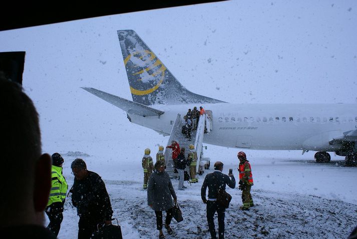 Slæmt skyggni var á flugvellinum.