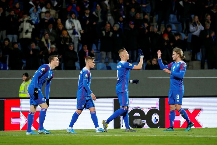Kolbeinn Sigþórsson og Birkir Bjarnason fagna marki þess fyrrnefnda á móti Andorra en með á myndinni eur Arnór Sigurðsson og Jón Daðið Böðvarsson.