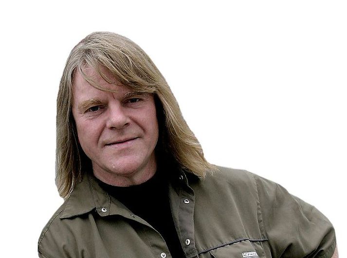 Hljómsveitin Svanfríður kemur saman í minningu Péturs Kristjánssonar. Eiríkur Hauksson syngur með.