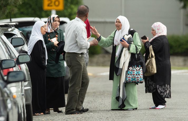 Árásarmenn hófu skothríð í tveimur moskum í Christchurch í nótt, um klukkan 13:40 að nýsjálenskum tíma.