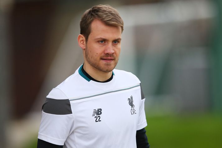 Mignolet kemur væntanlega inn í lið Liverpool gegn Leicester á annan í jólum.