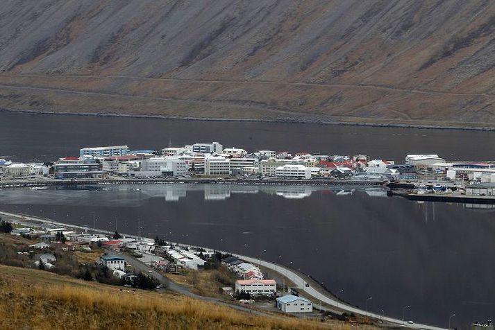 Nokkuð hafði borið á því að óboðnir gestir hafi vanið komur sínar í skipið fornfræga Maríu júlíu í Ísafjarðarhöfn.