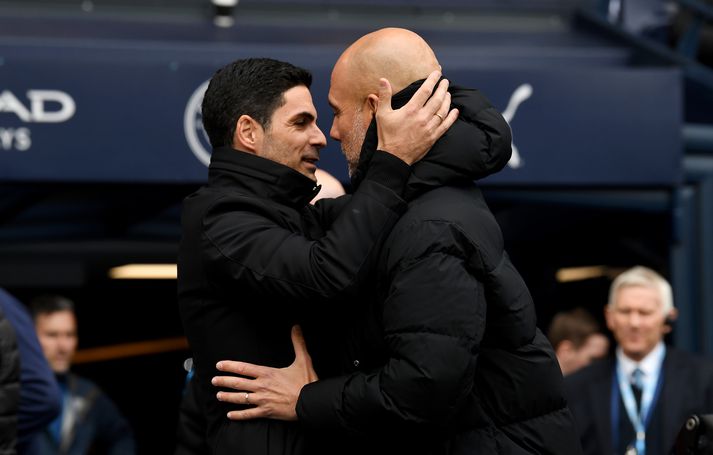 Mikel Arteta var aðstoðarmaður Peps Guardiola hjá Manchester City áður en hann tók við Arsenal. Tekst honum að skáka lærimeistaranum og leiða Skytturnar til langþráðs meistaratitils í vor?