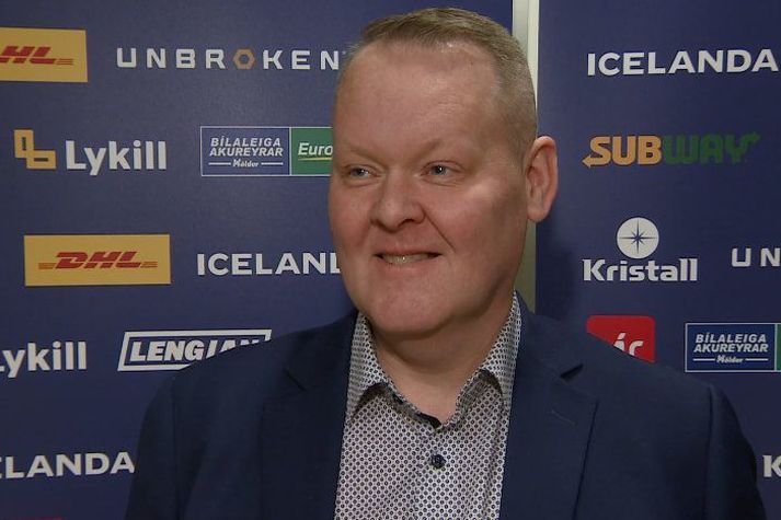 Hannes S. Jónsson, formaður KKÍ, var ánægður með nýja samninginn hjá landsliðsþjálfaranum.