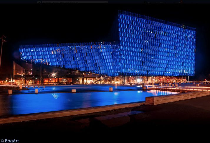 Tónlistarhúsið Harpa skartaði bláum lit á alþjóðlegum degi einhverfu í fyrra.