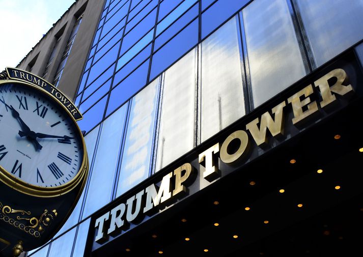 Á árum áður vann Weisselberg sem endurskoðandi Fred Trump, föður Donald, og varð fjármálastjóri Trump Org. árið 2000.