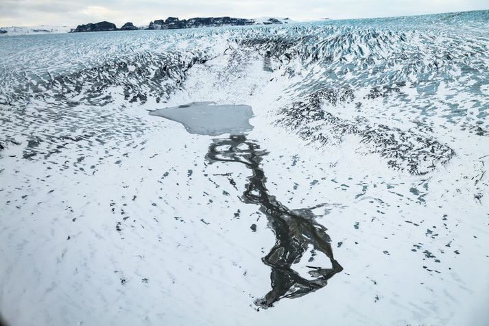 Flogið yfir Grímsvötn og Skeiðarársand.