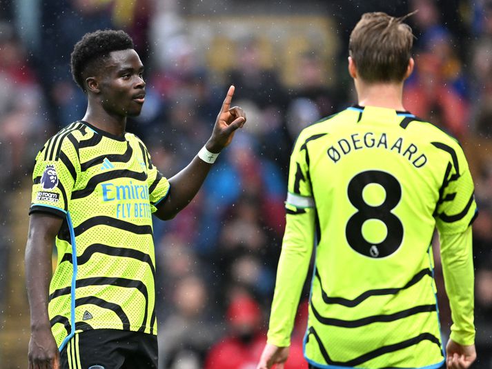 Bukayo Saka og Martin Odegaard voru á skotskónum fyrir Arsenal í dag.