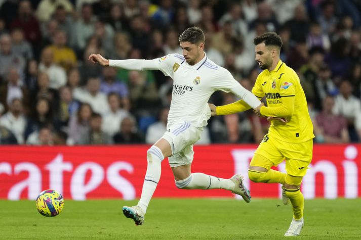 Federico Valverde og Alex Baena eigast við í leiknum áður en atvikið átti sér stað.